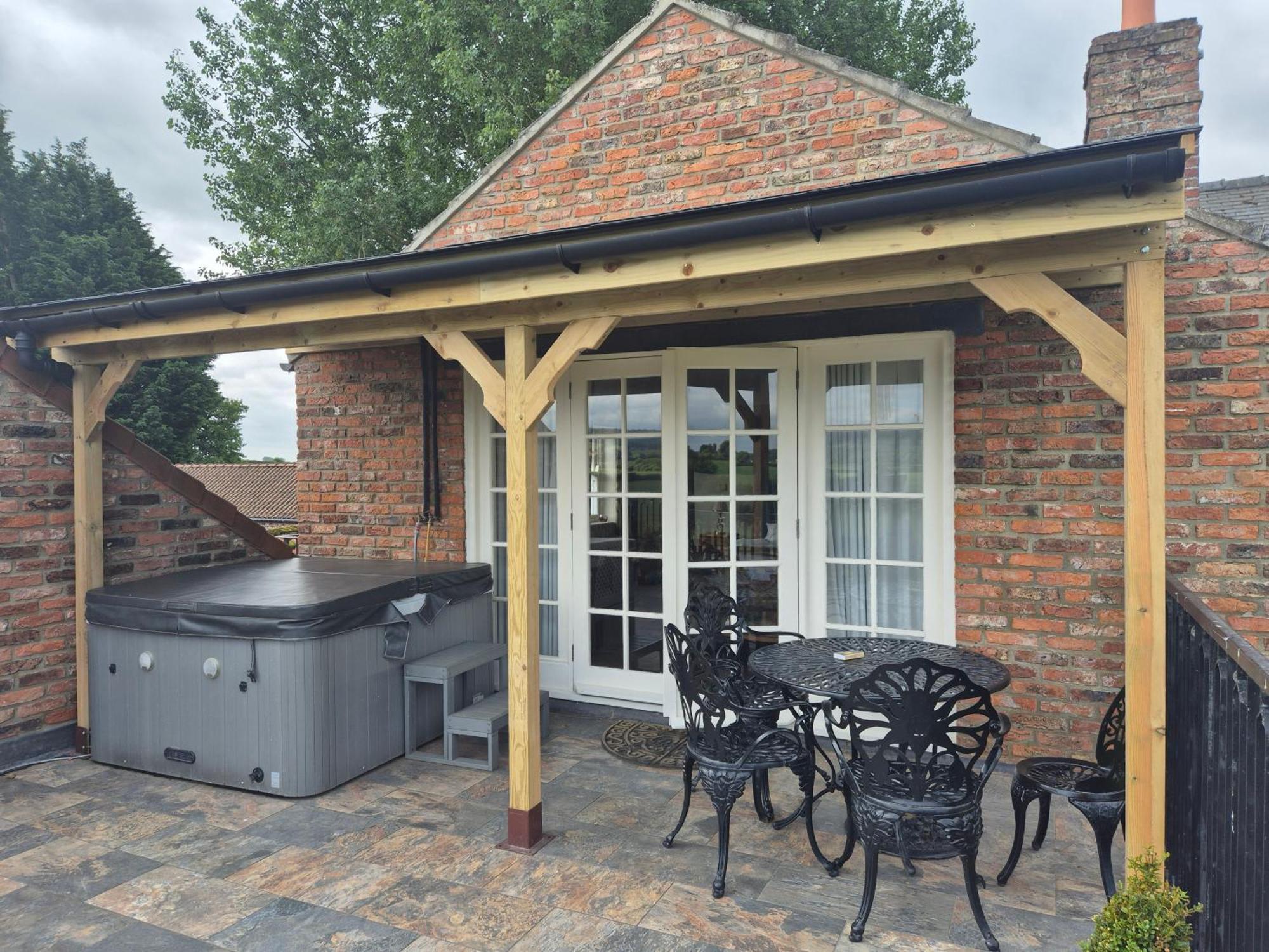 Burtree Country House, Tipi'S, Treehouse & Lodge & House Rooms With Hot Tubs In A Private Garden Thirsk Exterior photo