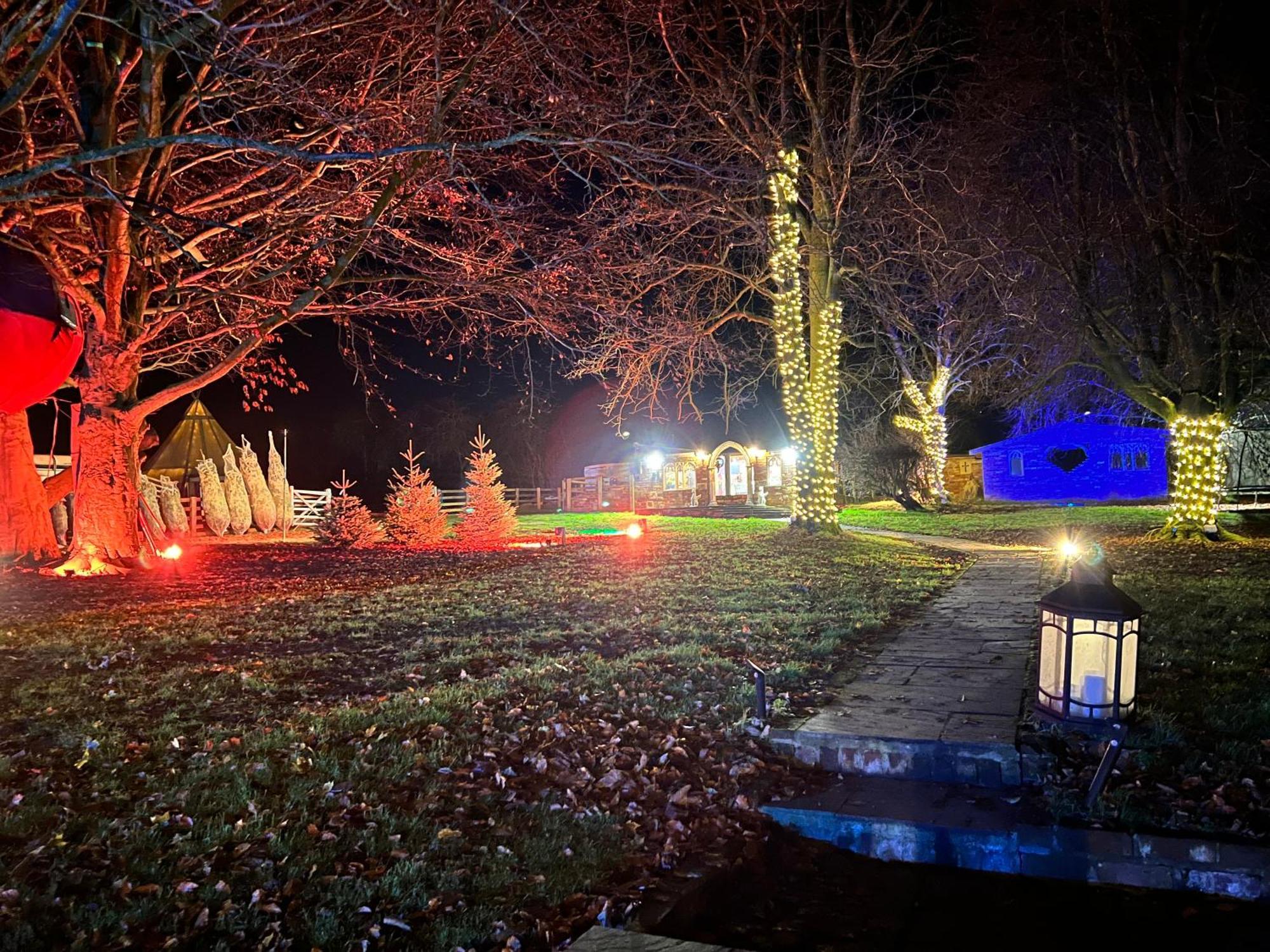 Burtree Country House, Tipi'S, Treehouse & Lodge & House Rooms With Hot Tubs In A Private Garden Thirsk Exterior photo